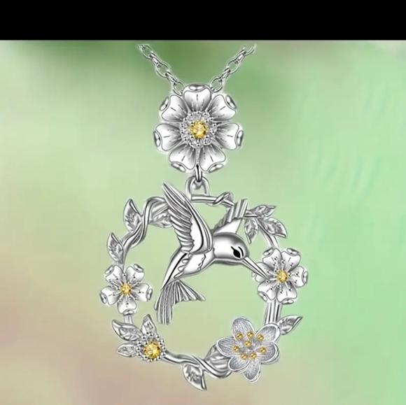 Various Hummingbird necklaces. 24 EACH. Please ask if your choice is available - Picture 12 of 16